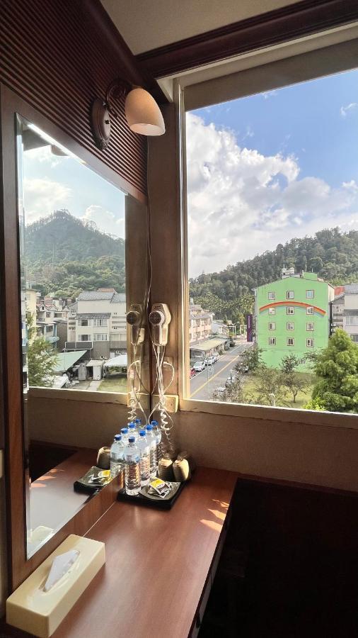 Xiu Shui Hotel Юйчи Экстерьер фото