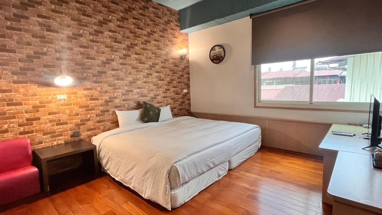 Xiu Shui Hotel Юйчи Экстерьер фото