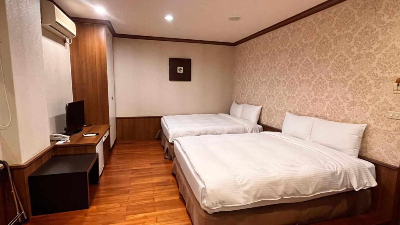 Xiu Shui Hotel Юйчи Экстерьер фото