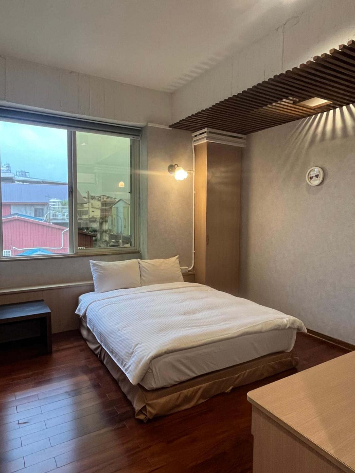 Xiu Shui Hotel Юйчи Экстерьер фото