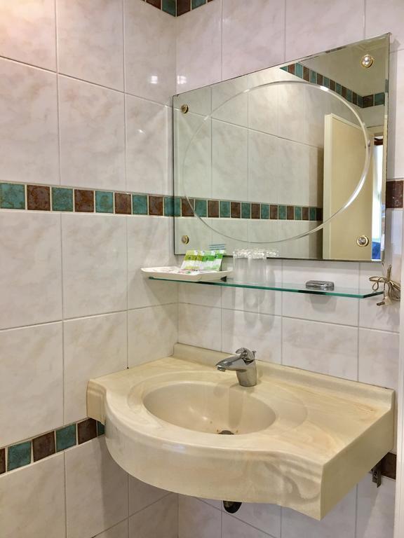 Xiu Shui Hotel Юйчи Экстерьер фото