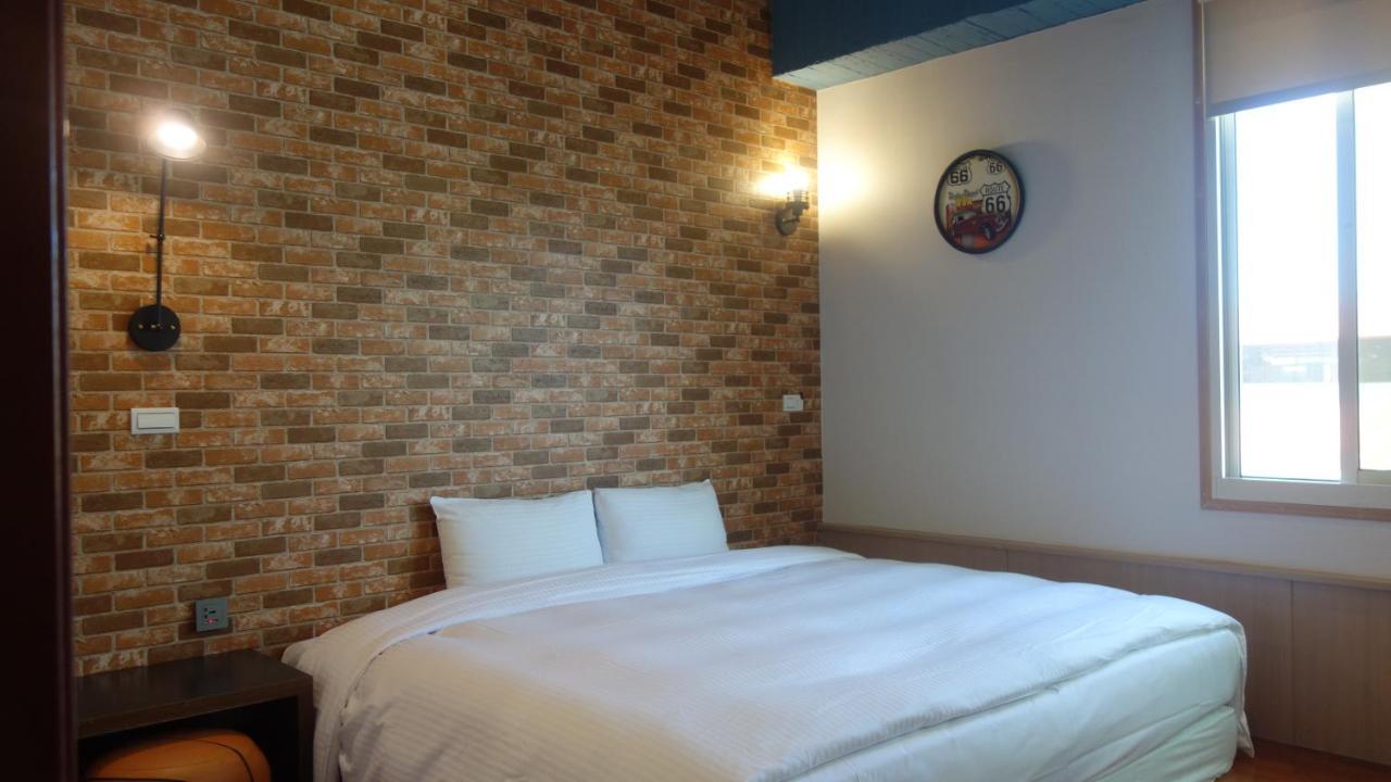 Xiu Shui Hotel Юйчи Экстерьер фото